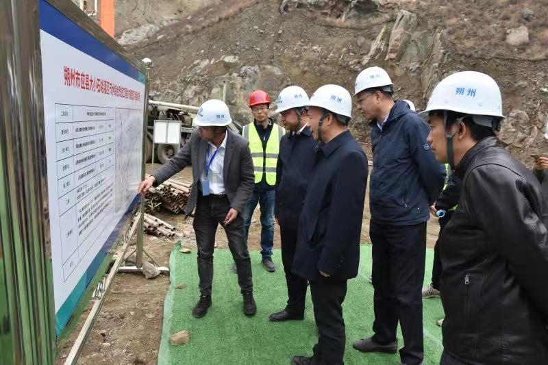 公司主要領導一行赴永定河上游地區開展調研