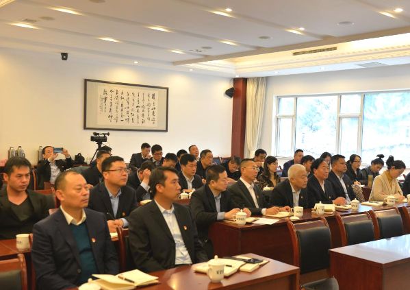 公司舉辦首屆“不忘初心、牢記使命”黨建工作培訓班
