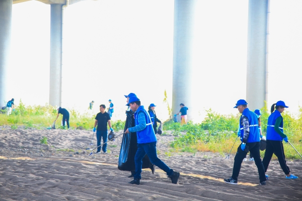 迎國慶、共愛衛、護碧水