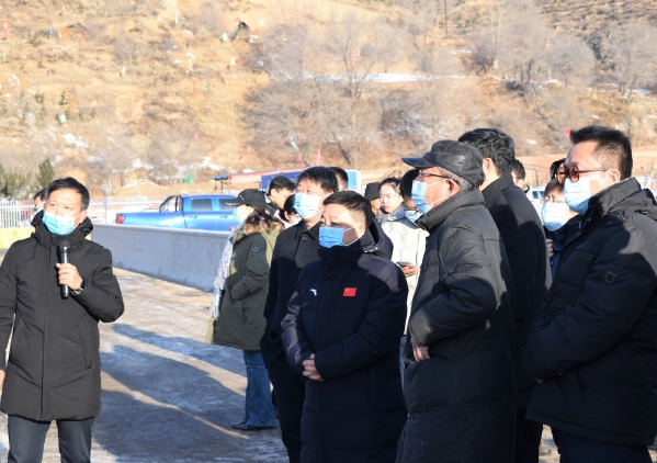水利部副部長葉建春考察永定河綜合治理與生態修復清水河綜合整治工程