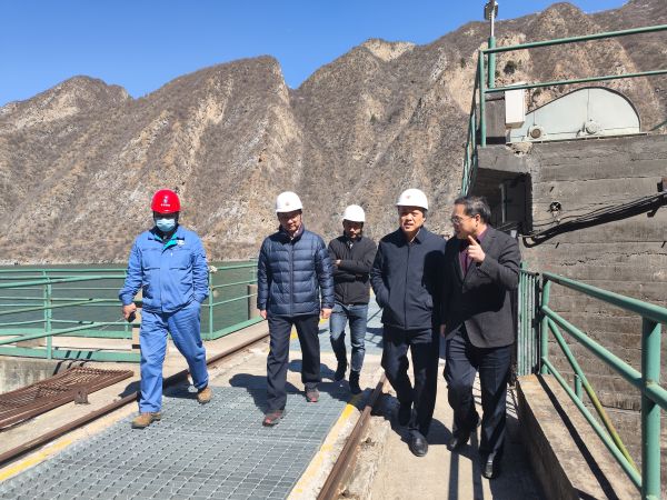 公司領導赴落坡嶺大壩、下葦甸電站開展節前安全檢查工作