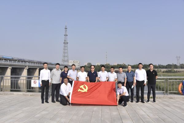 黨建共創 隊伍共育 資源共享 業務共促 永定河投資公司與國研智庫開展黨日共建活動