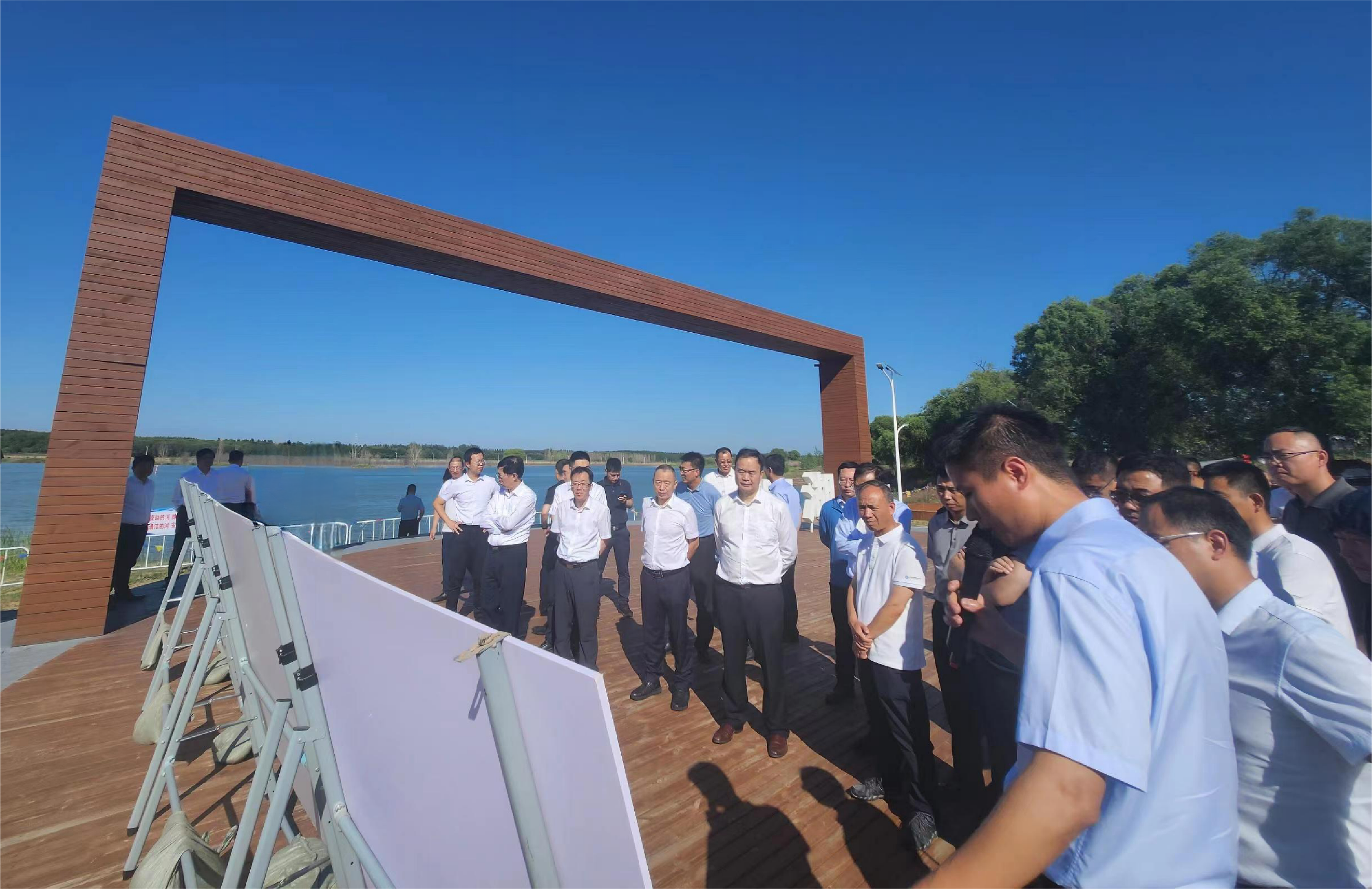 中交集團暨中國交建2023年江河湖海業務發展專題會議代表團實地調研永定河綜合治理與生態修復工作