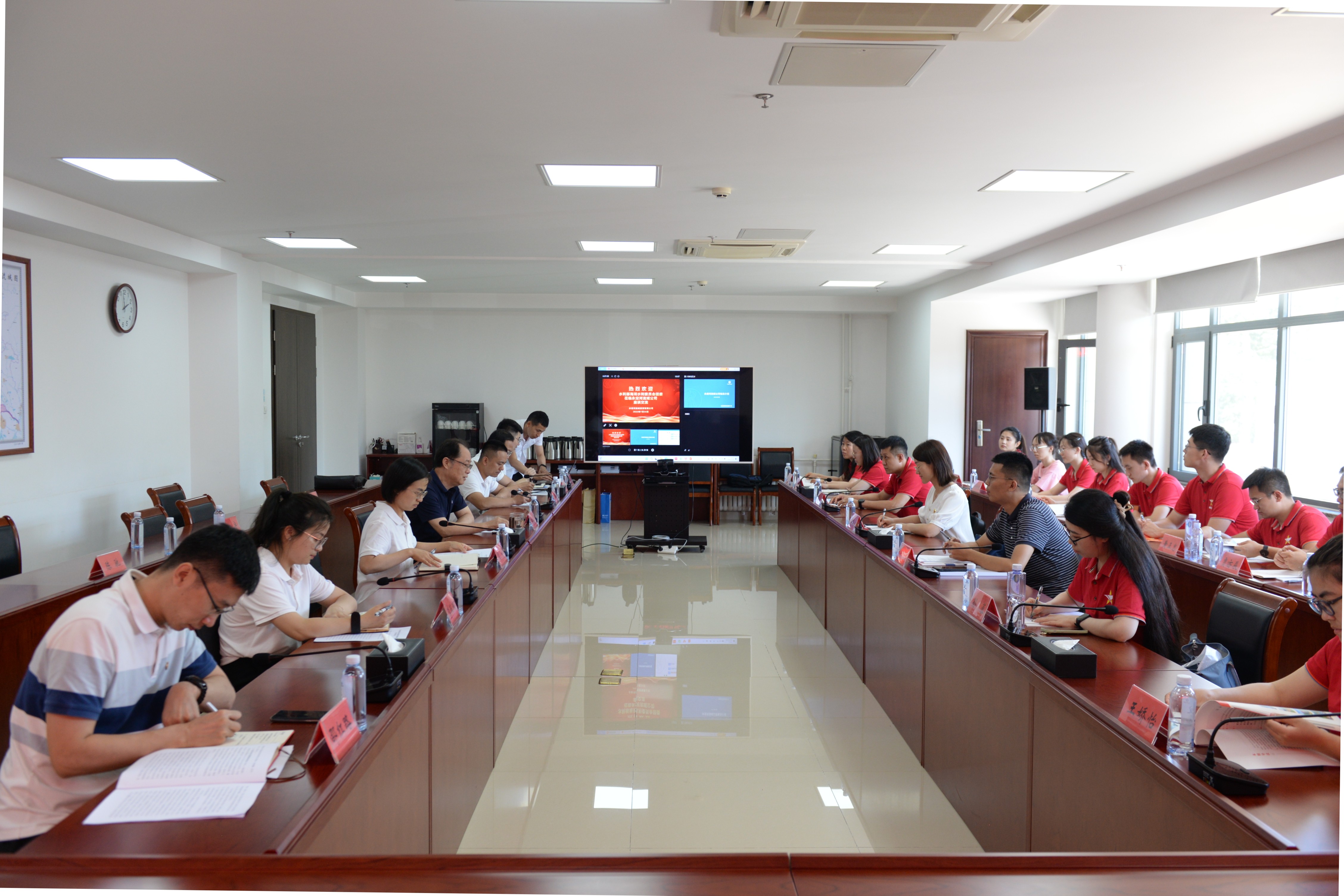踐行習近平生態文明思想·建設永定河綠色生態廊道——公司團總支與海委團委開展聯學聯建活動