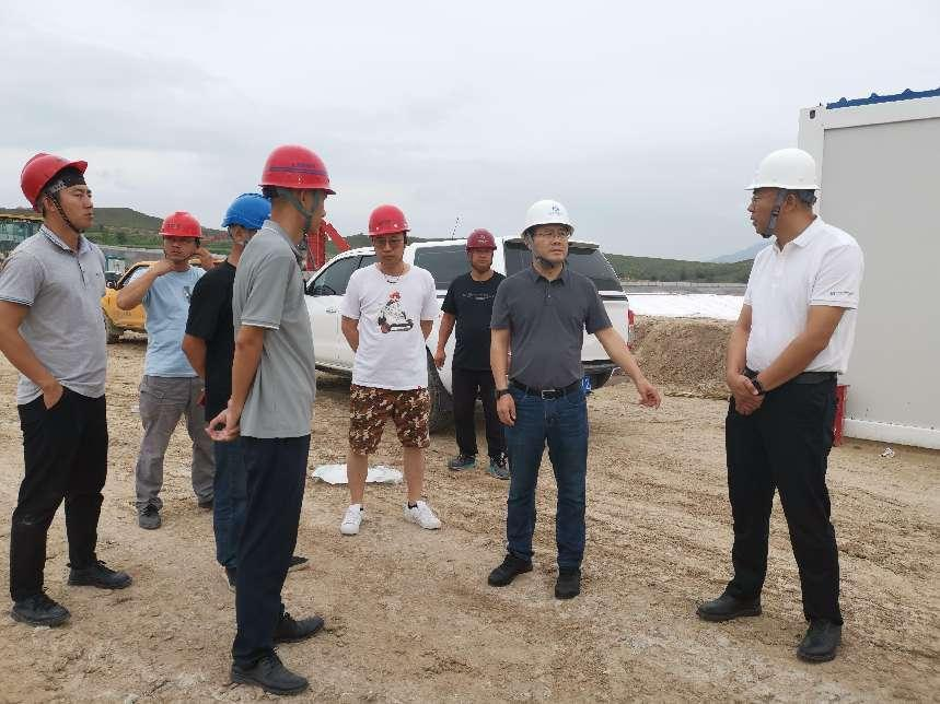 防汛一線 | 延懷生態公司安全撤離洋河水庫項目人員機械