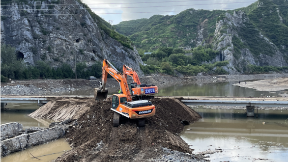 在河道應急清理中彰顯首都國企擔當