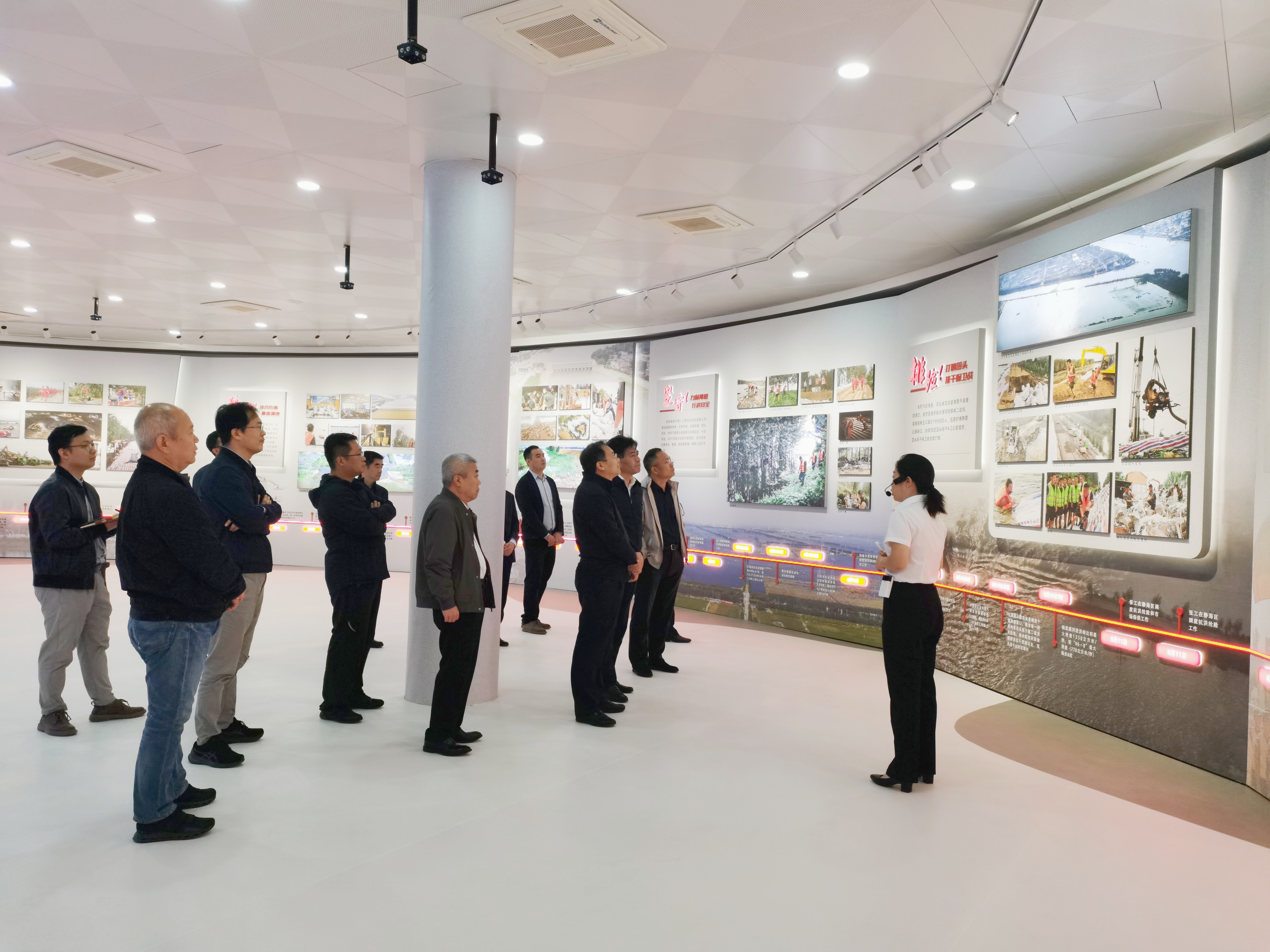 天津市委市級機關工委檢查指導天津市成功應對海河“23·7”流域性特大洪水紀實展布展情況