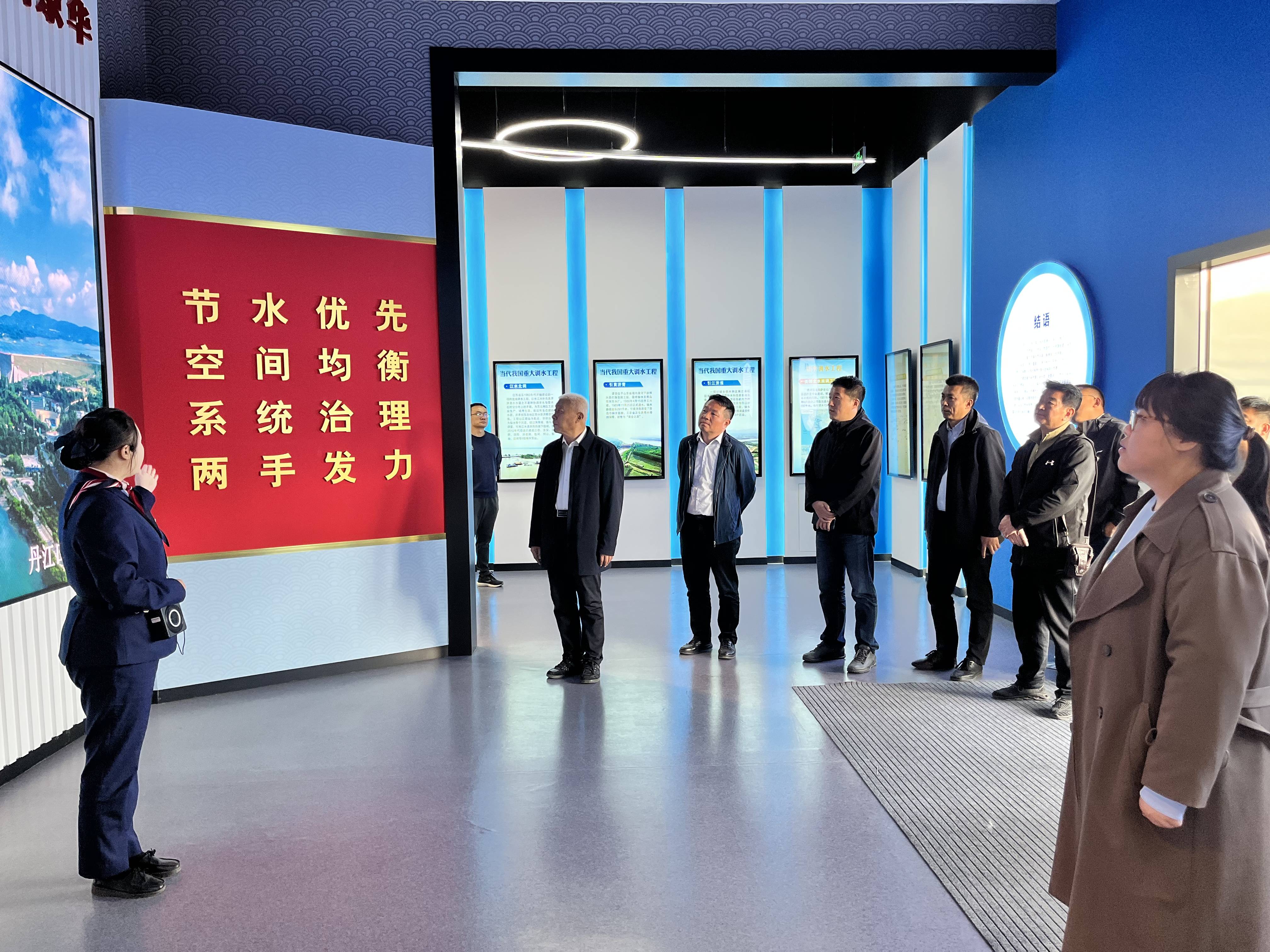 北京地區聯合黨支部到北京市南水北調團城湖管理處開展主題黨日活動