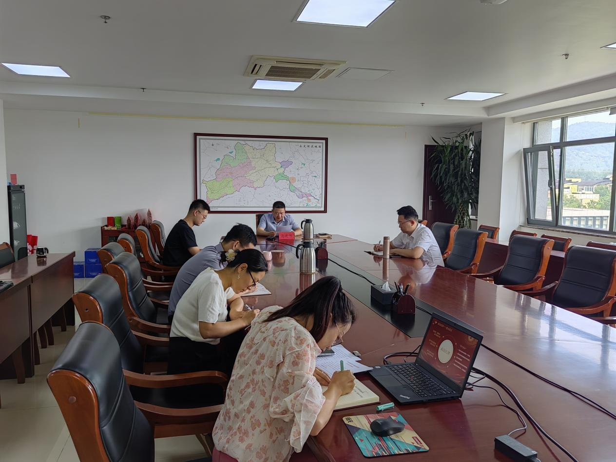 公司領導為張家口地區聯合黨支部和總部第一黨支部講授紀律黨課
