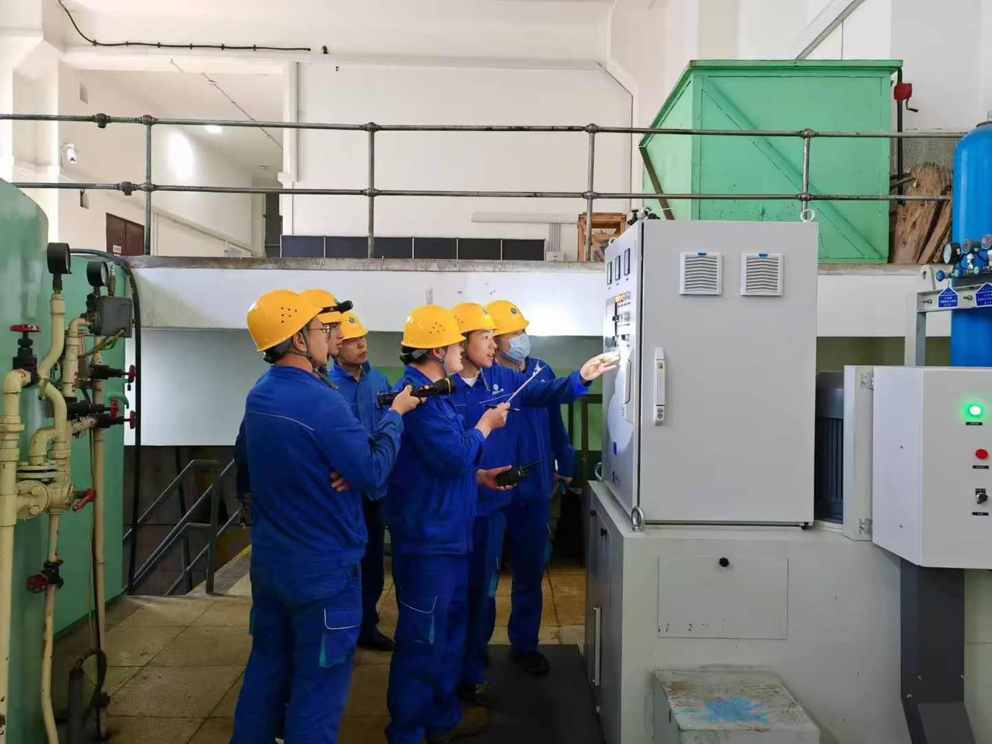 官廳水電站順利完成發電機空載試驗